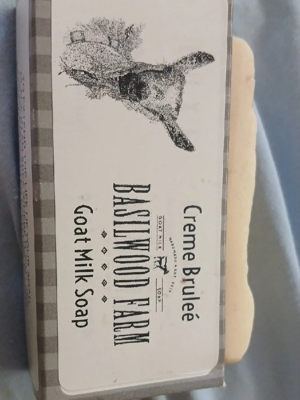 L'Occitane Lavender Extra-Gentle Soap - Creamy Beige